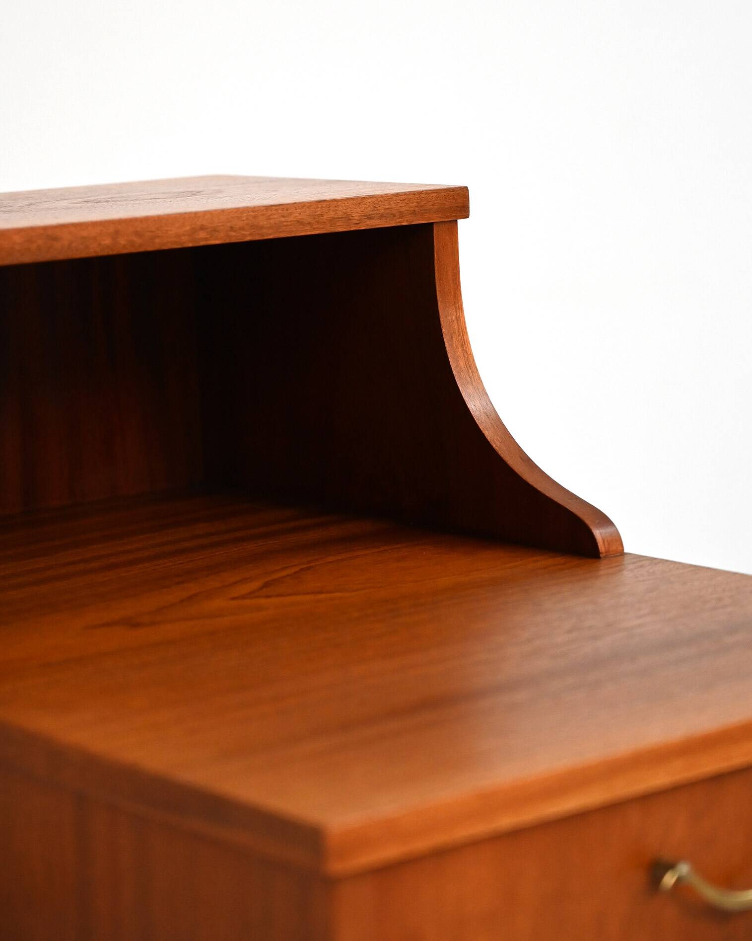 Paire de tables de chevet suédoises, années 1950
