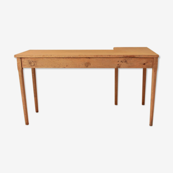 Ancien bureau d'angle