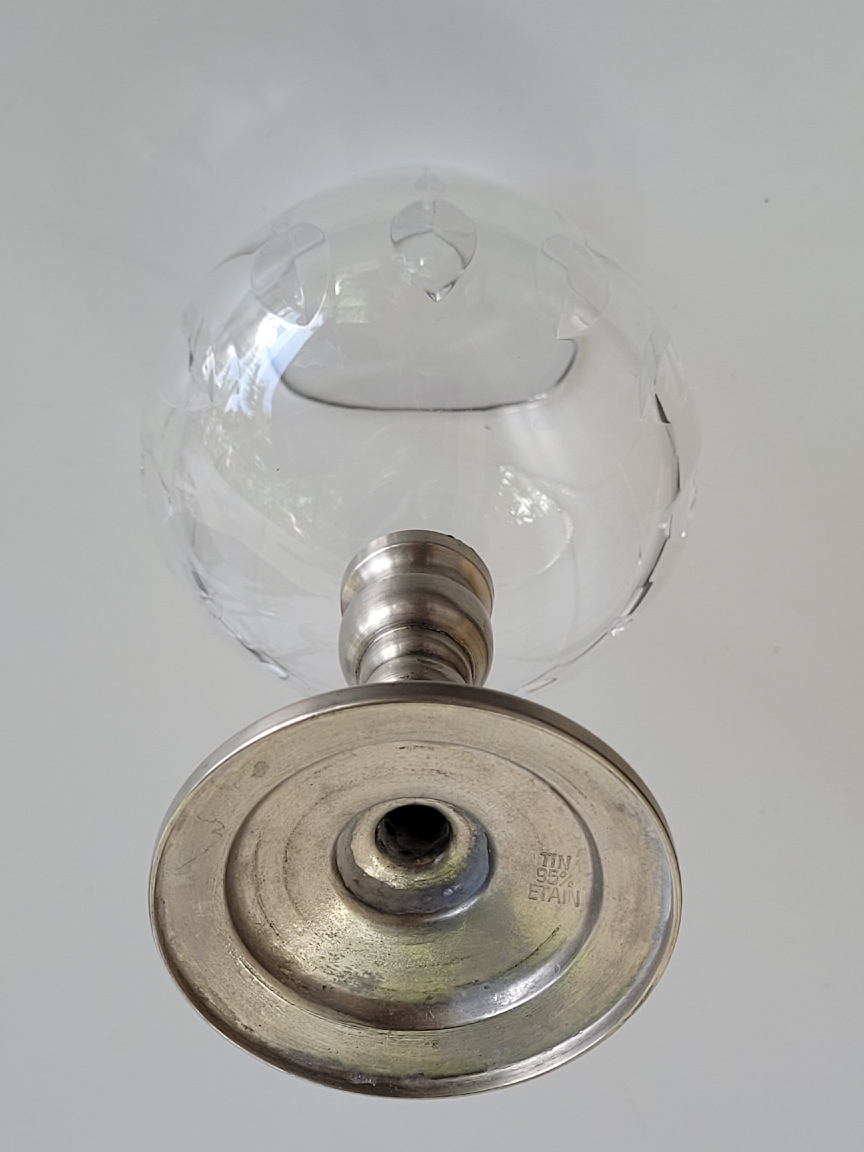 Series of eight crystal wine glasses with tin foot 95° 350 ml