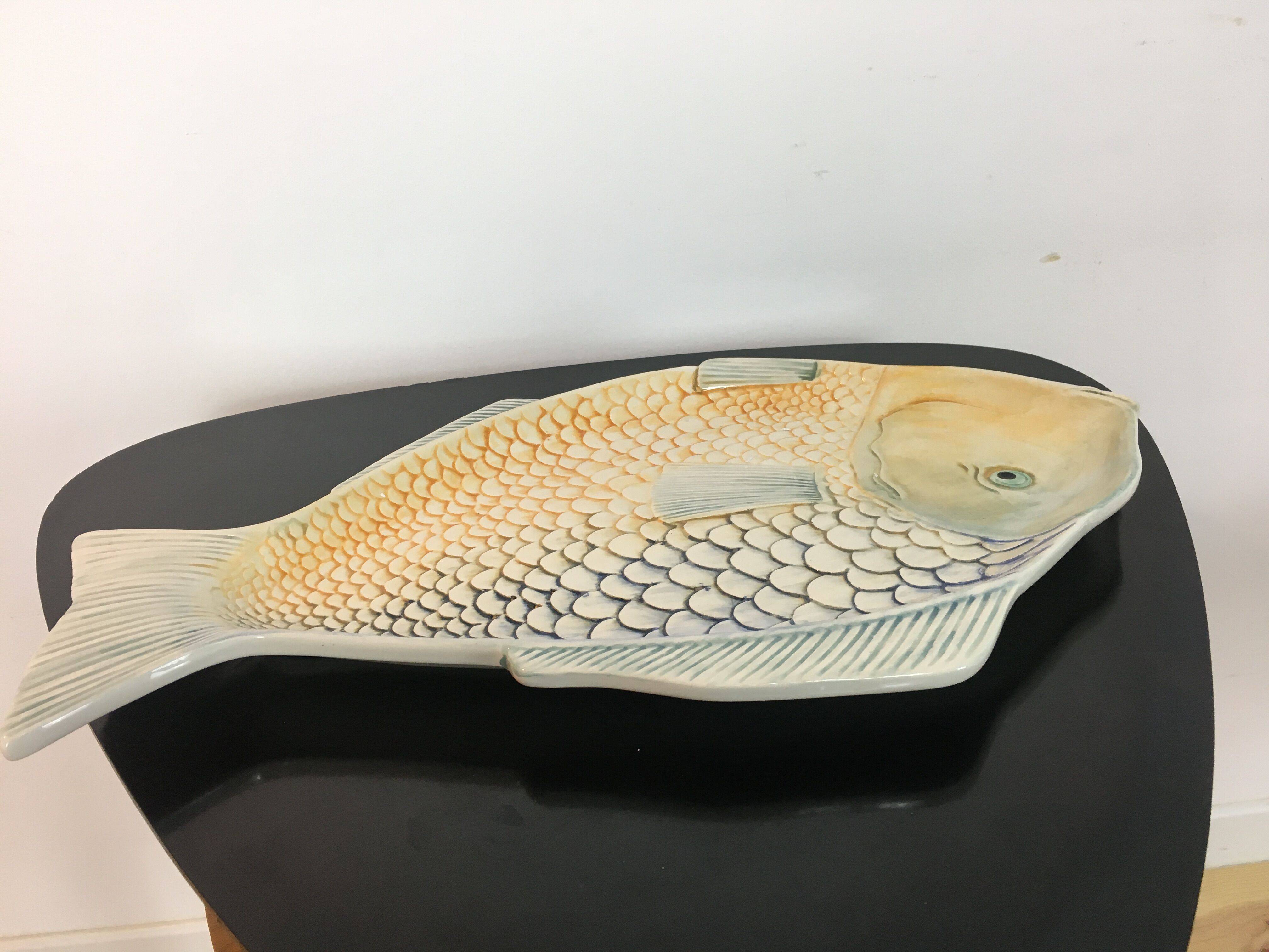 Multicolored ceramic fish zoomorphic dish