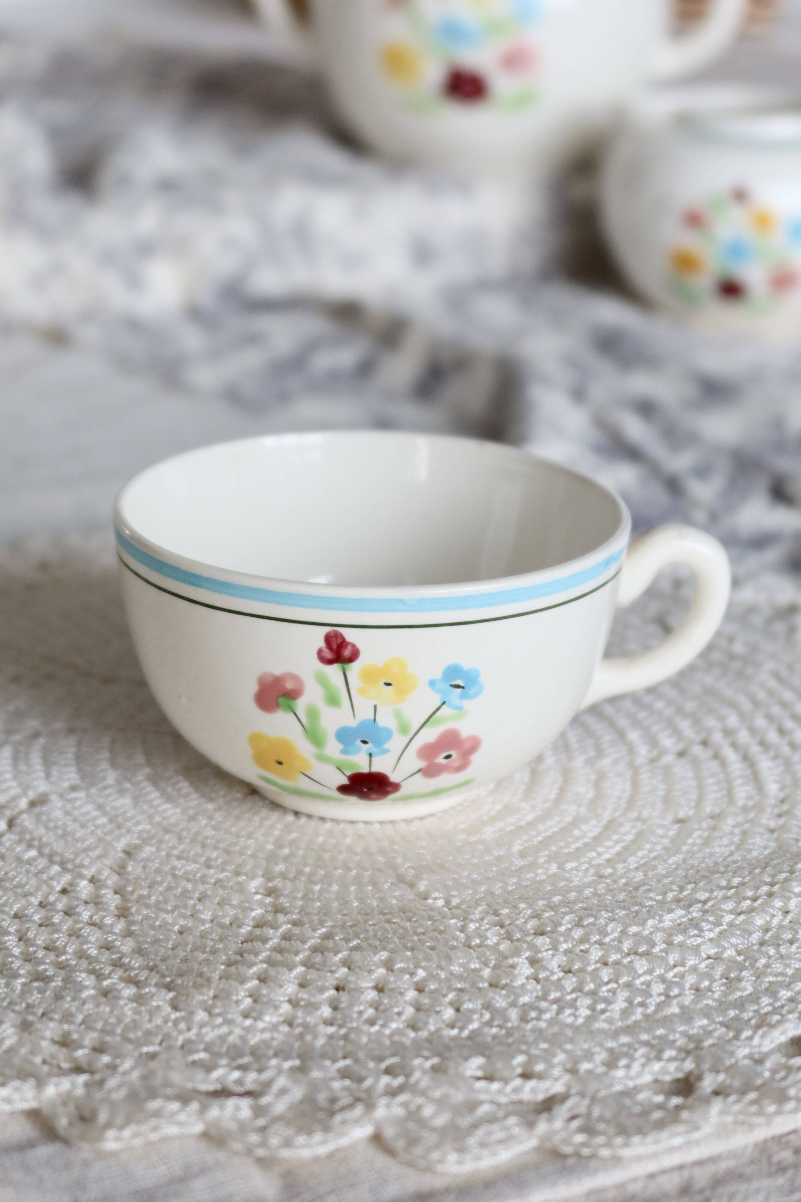 Vintage Salins earthenware chocolate cup - Floral pattern