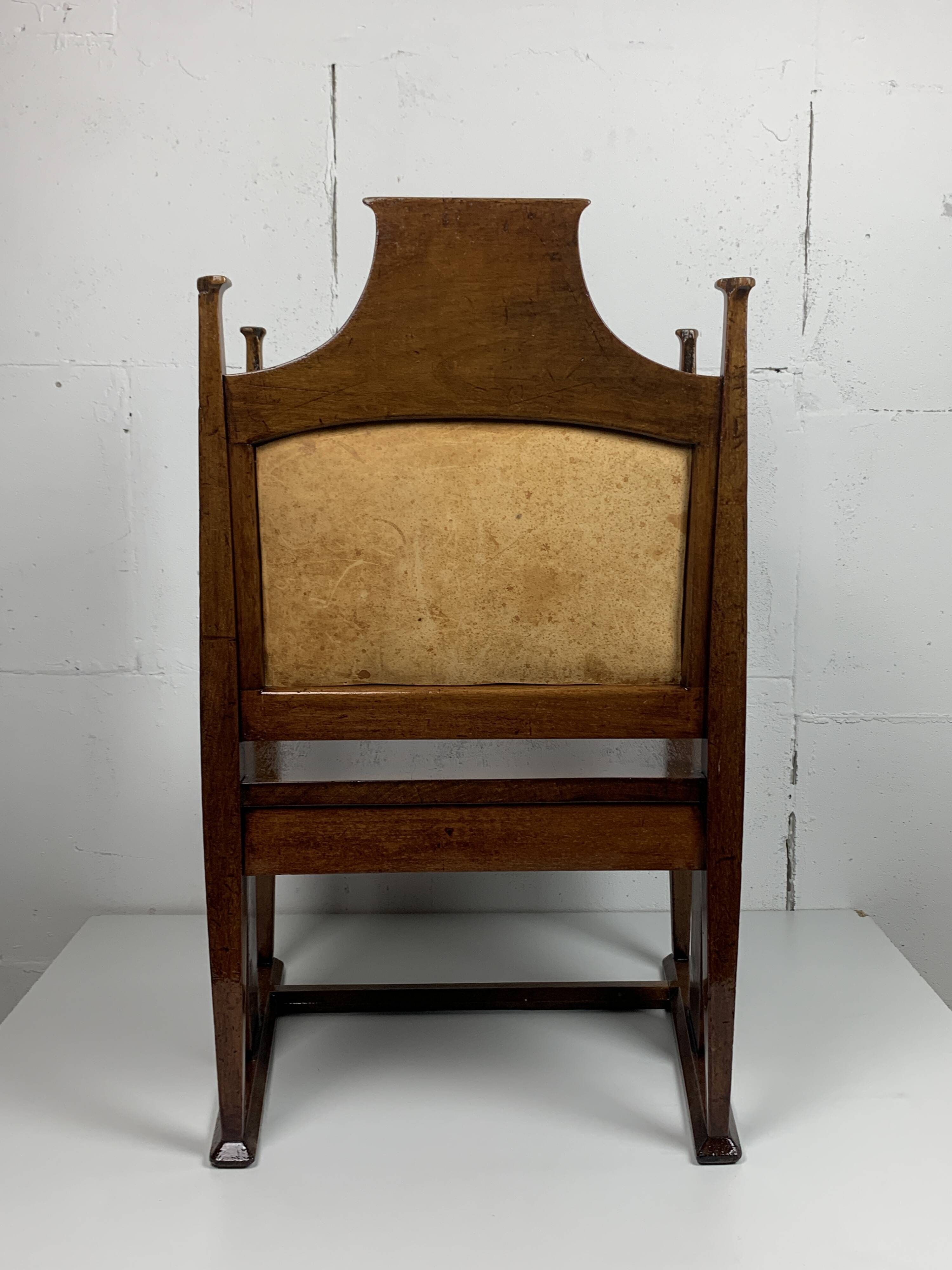 Chaise Arts and Crafts de William Birch par EG Punnett pour Liberty & Co. vers 1900