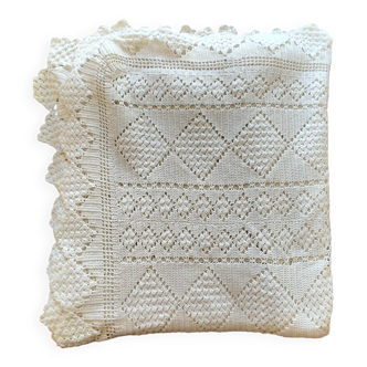 White cotton bedspread, crochet bedspread