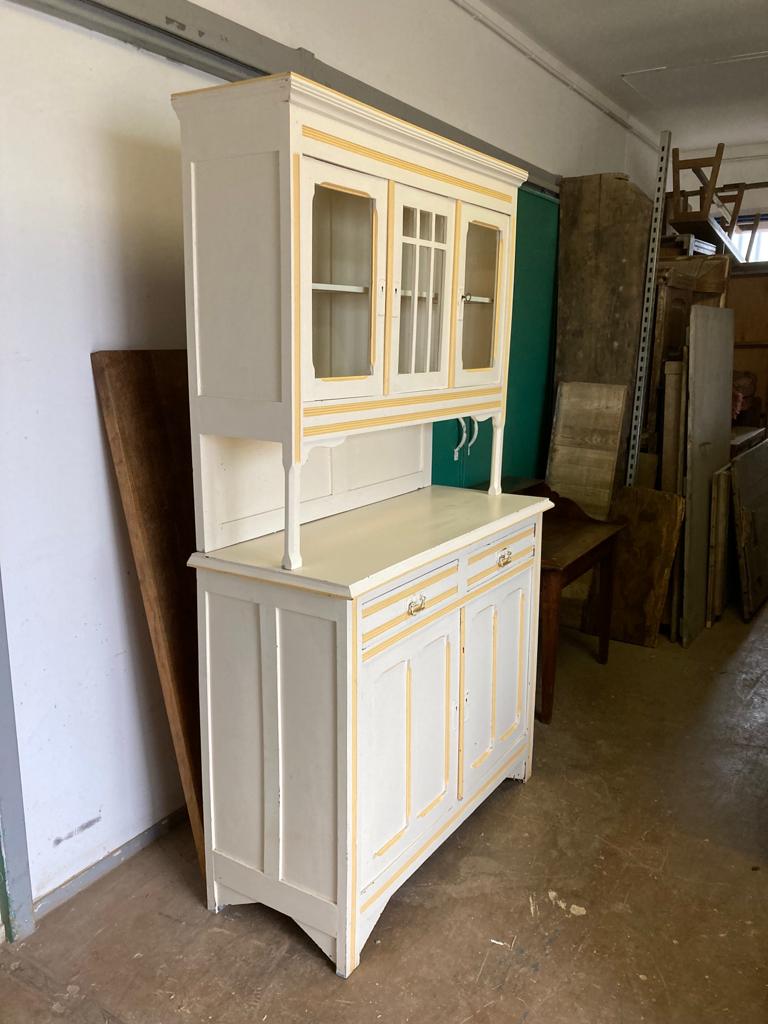 Vintage Parisian sideboard 2 body