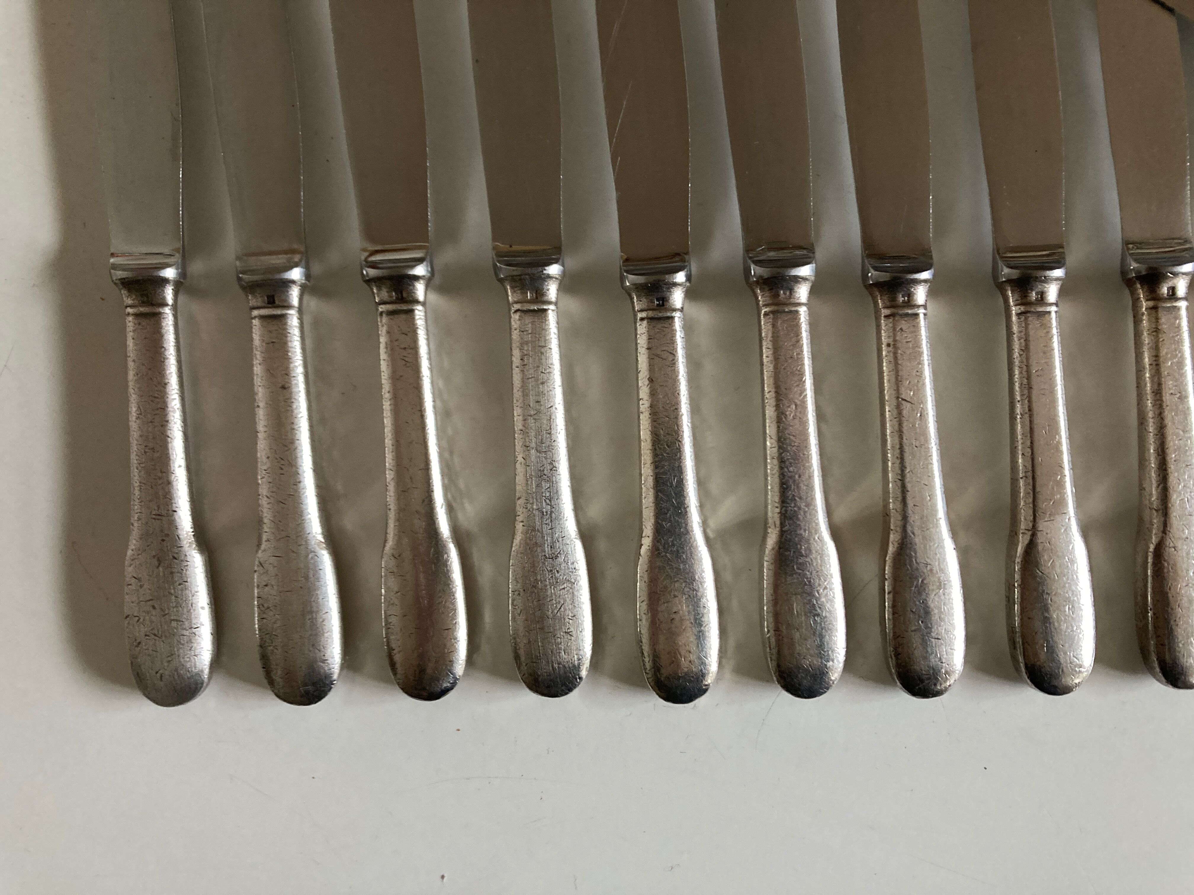 Set of 12 brewery knives Christofle Cluny Vieux Paris 1960