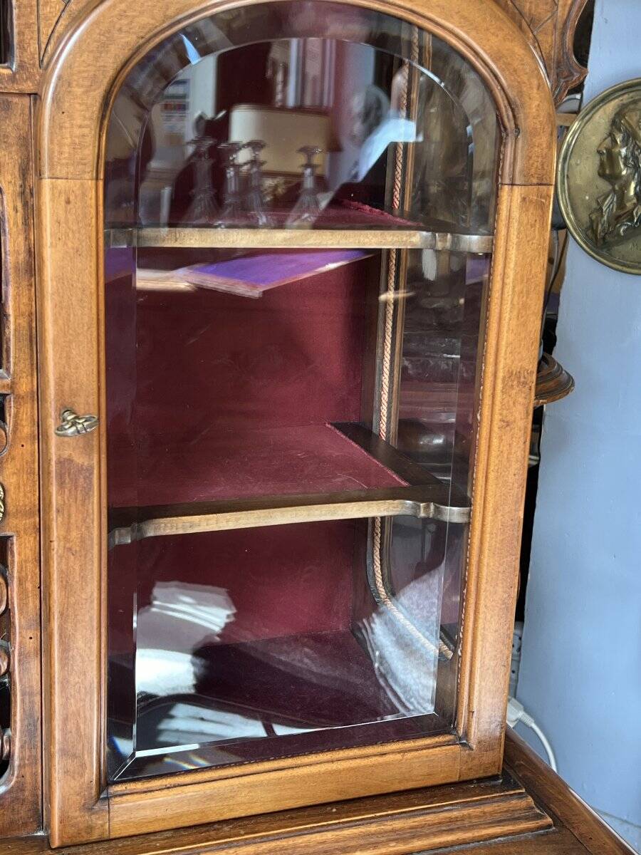 Neo-Renaissance display cabinet attributed to the creative spirit of Gabriel Viardot, circa 1890.