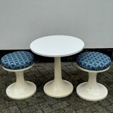 Tulip Space Age Table and 2 Stools