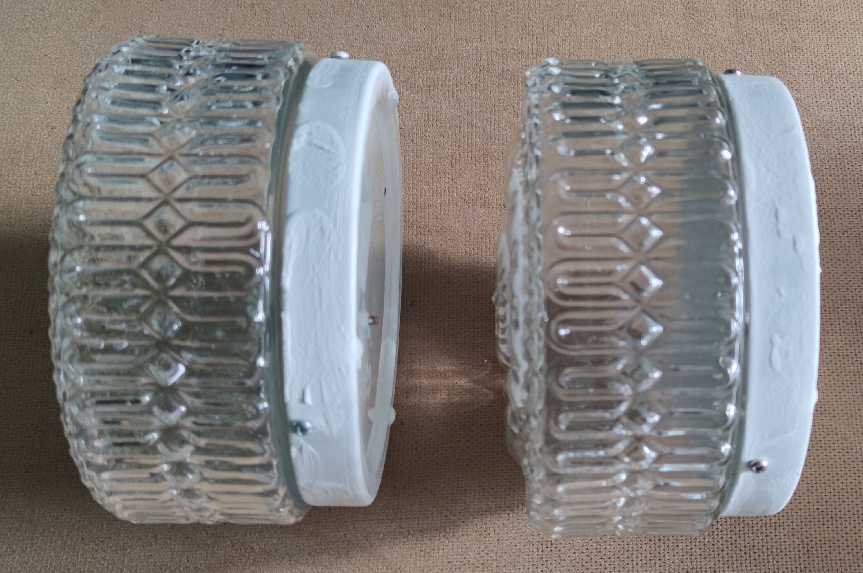 2 identical ceiling lamps