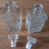 1 set of 2 whisky decanters