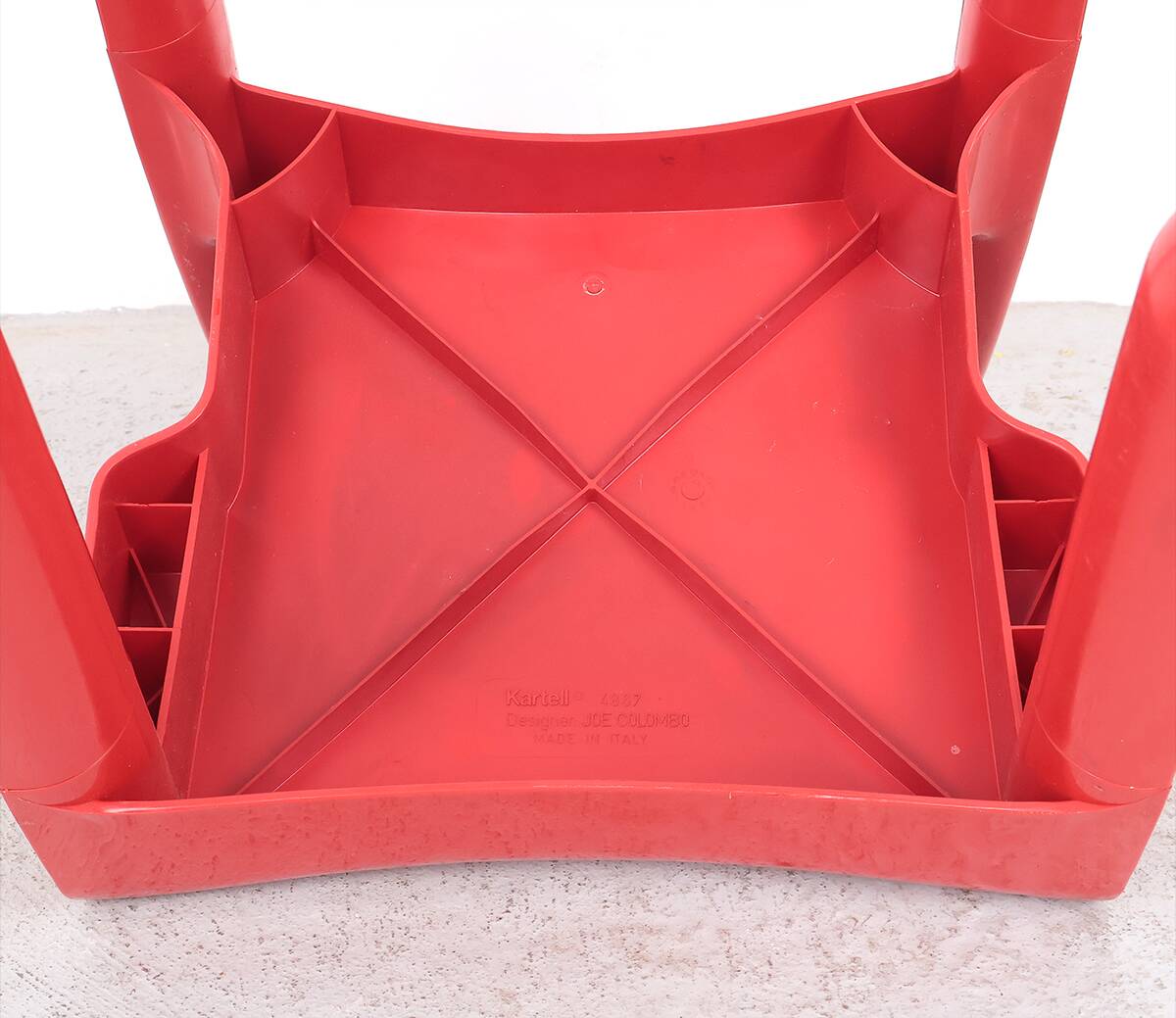 Joe Colombo red universale chairs for Kartell, 1960s