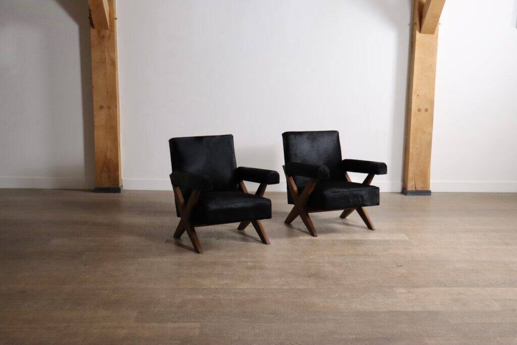 Paire de fauteuils lounge à jambes en X de Pierre Jeanneret, Chandigarh années 1960.