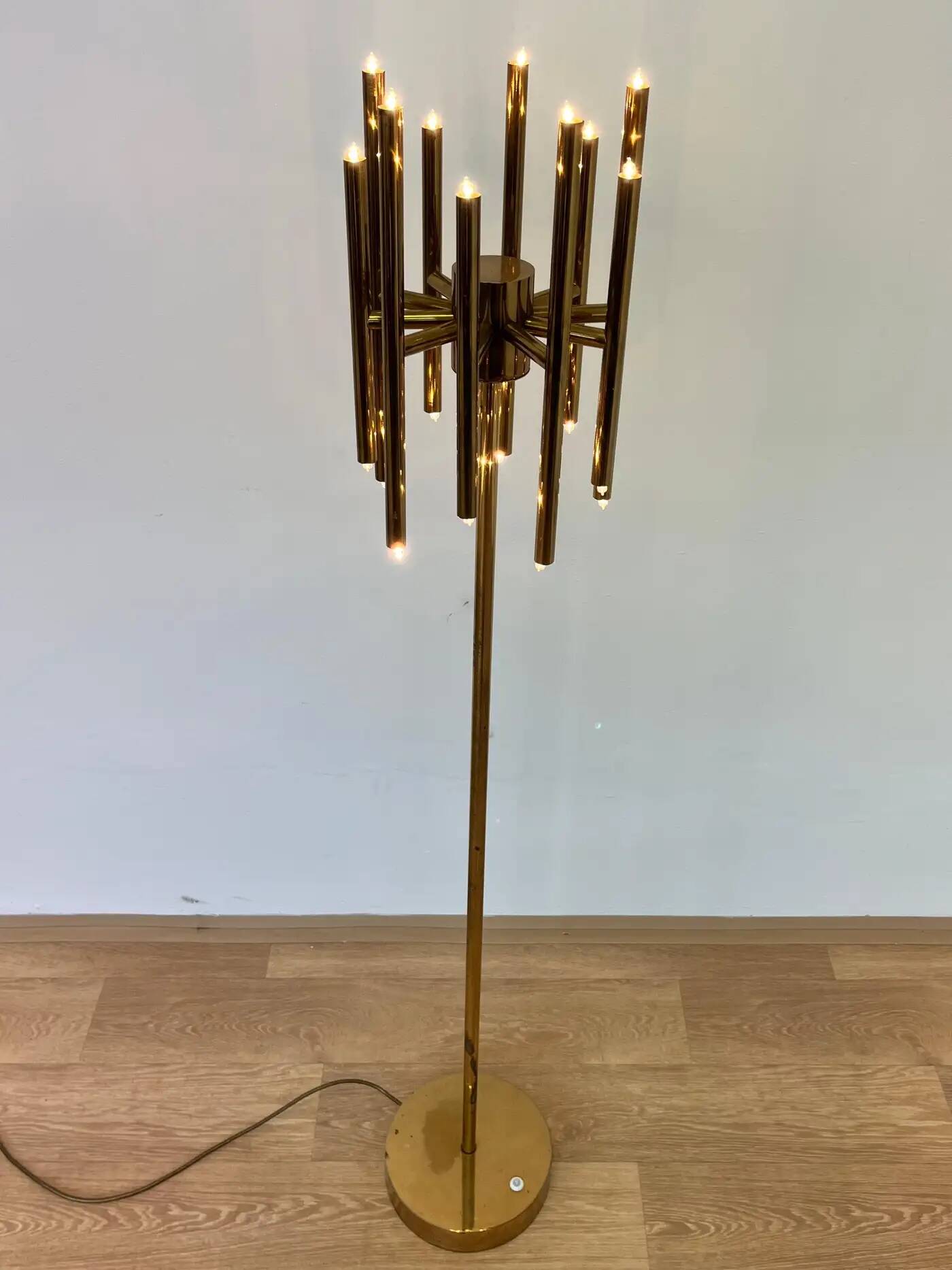 Mid-century design brass floor lamp, 1980s in style of Gaetano Sciolari