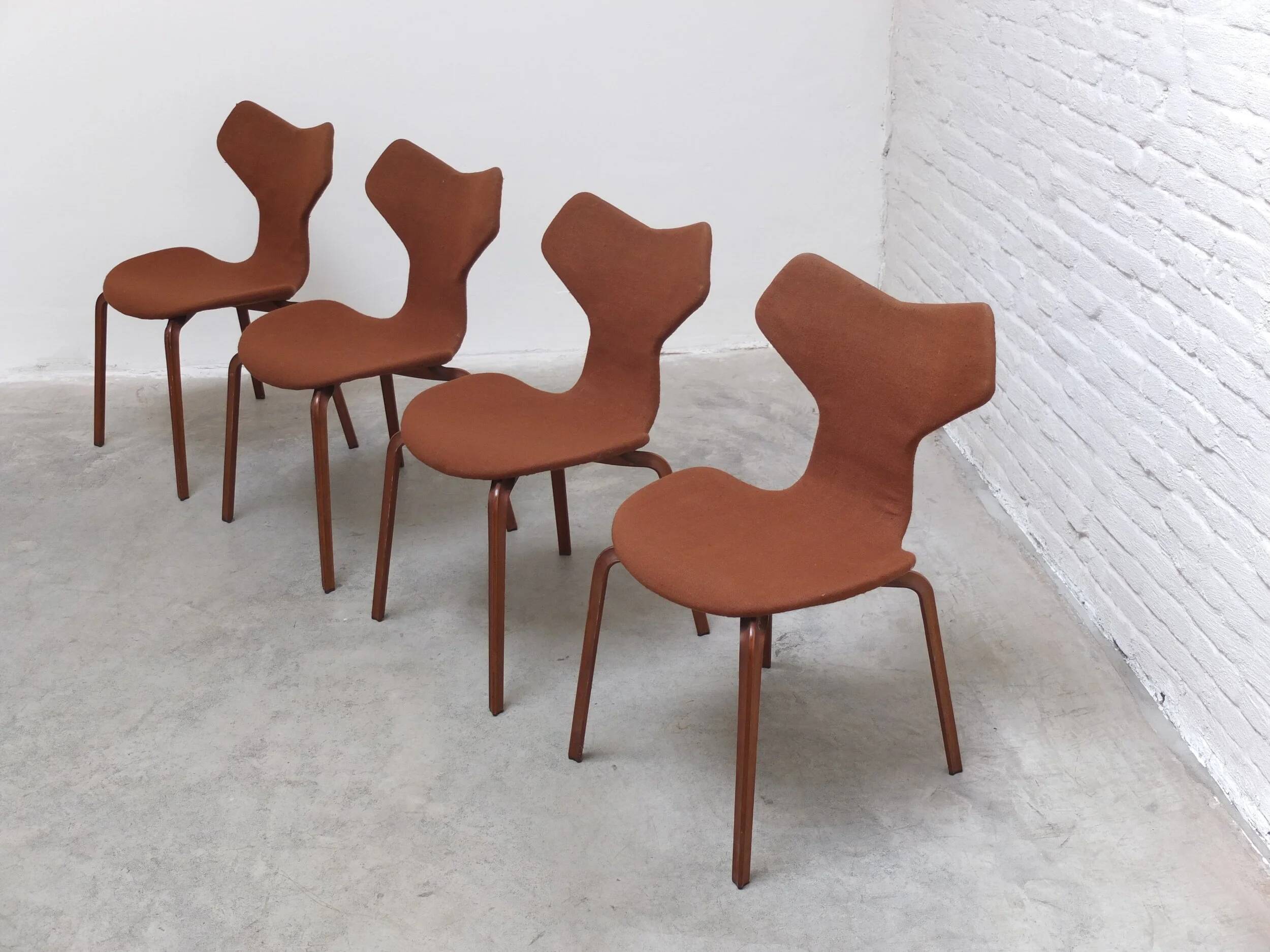 Rare set of 4 first edition 'Grand Prix' chairs by Arne Jacobsen for Fritz Hansen, 1959