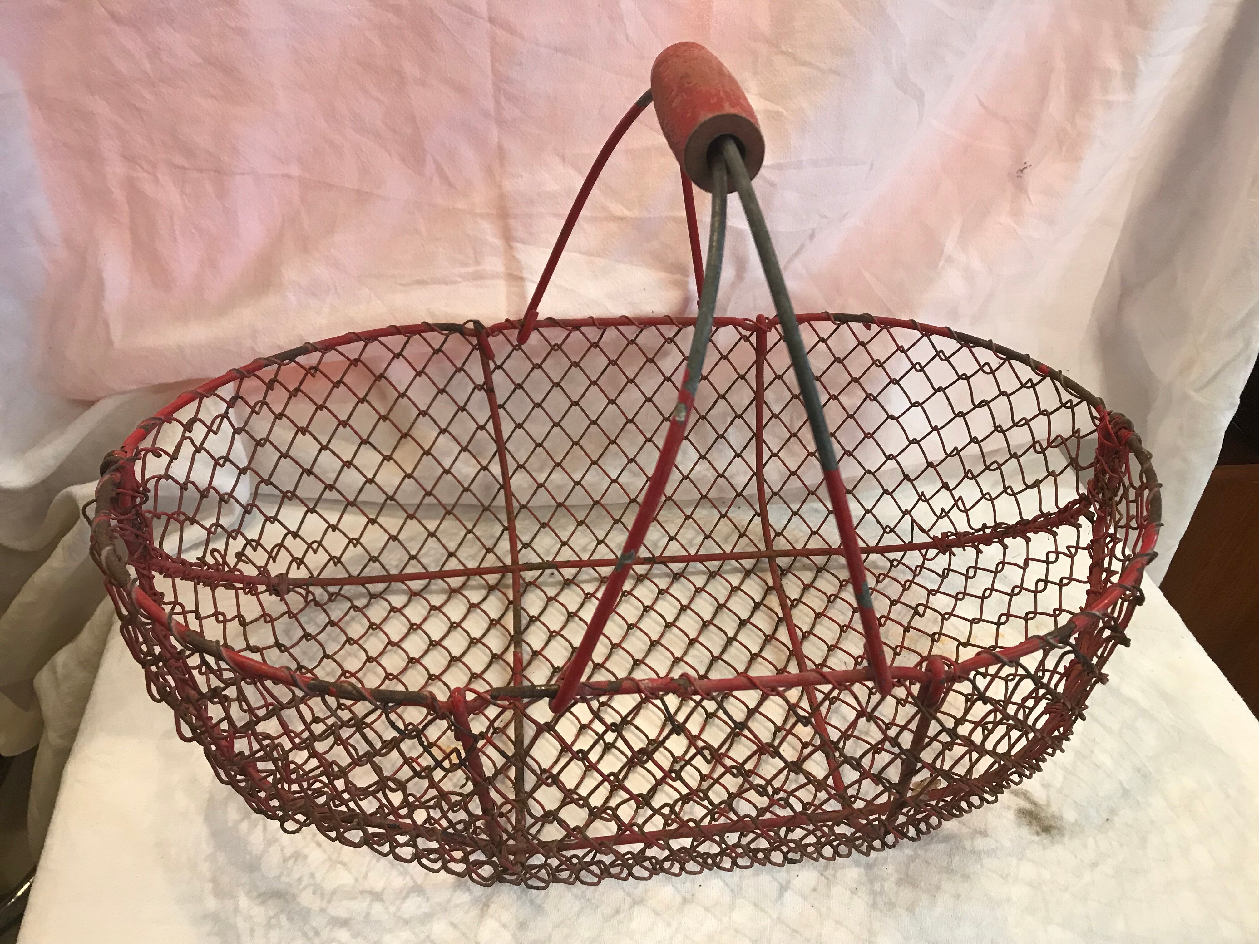 A clam basket