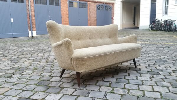 Reare Fauteuil Club Wing chair organic annéee 50