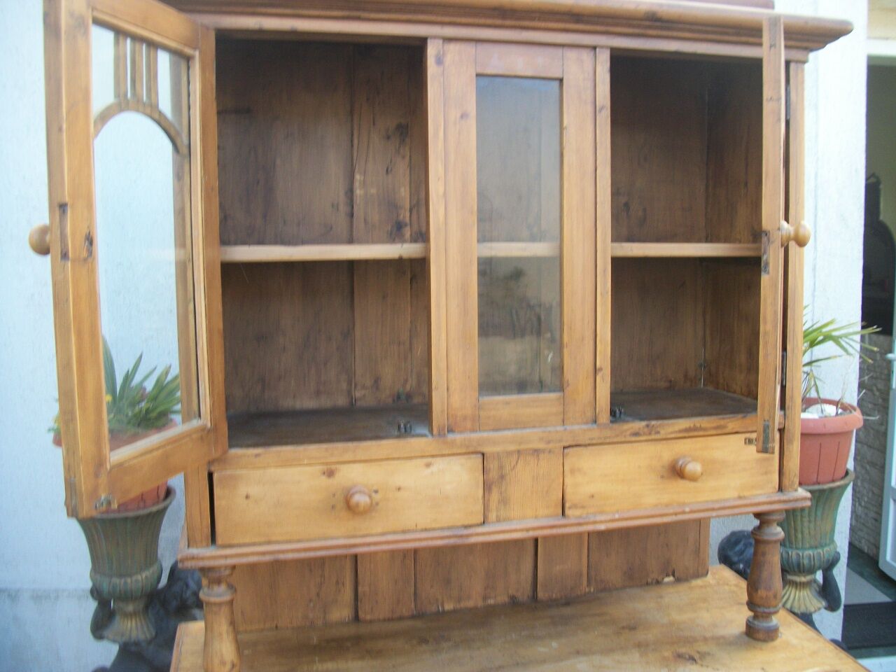 Buffet vitrine pin massif