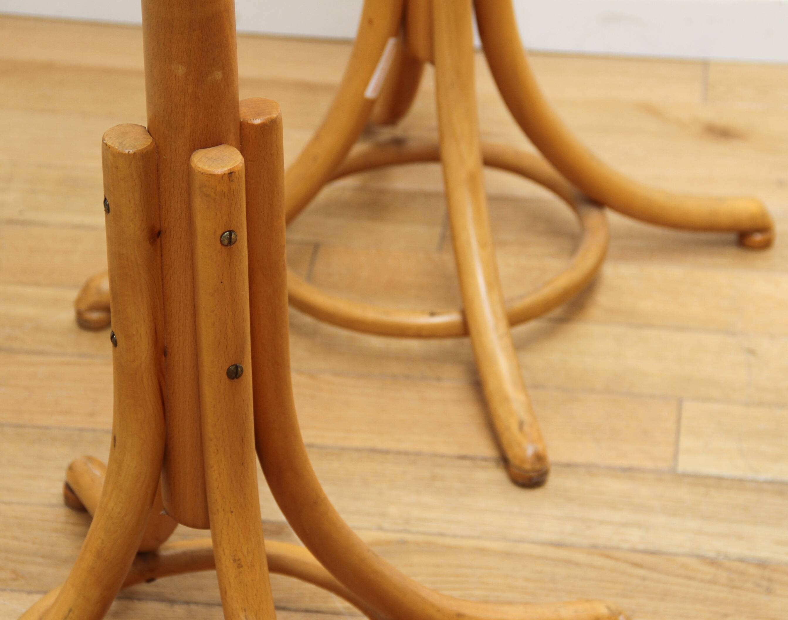 Vintage parrot coat rack