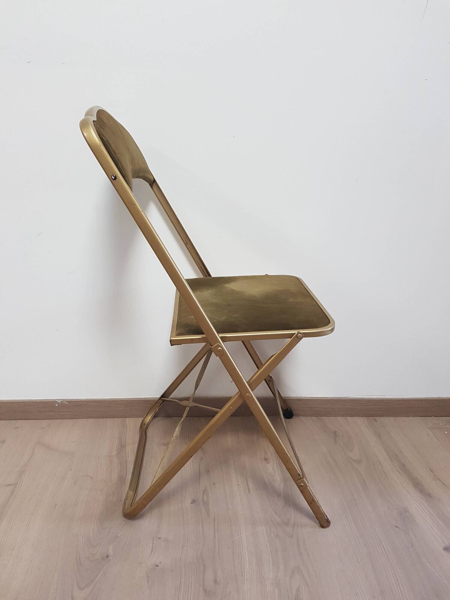 Set of 4 opera theater folding chairs from the 70s two-tone velvet brass