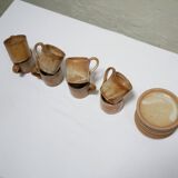 Série de 8 tasses et sous tasses vintage en grès