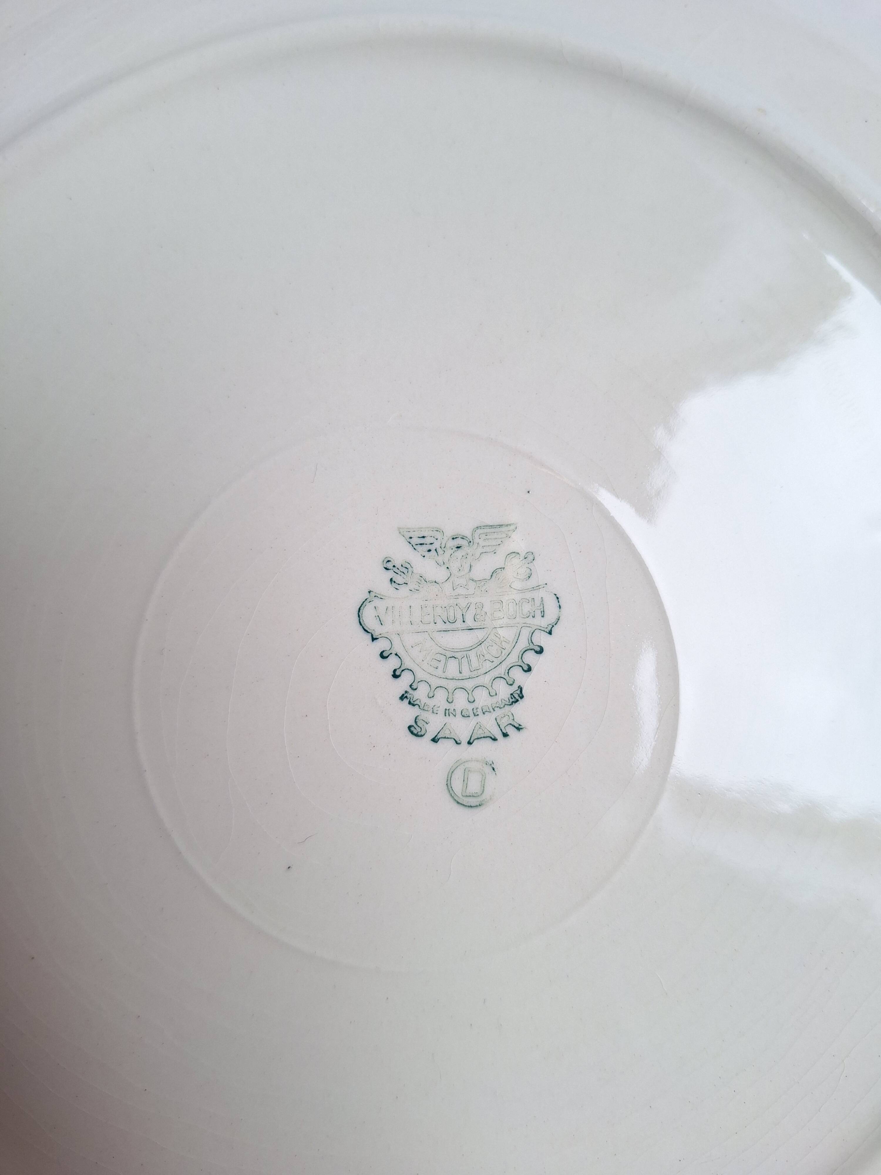 Villeroy & Boch yellow dinner plates