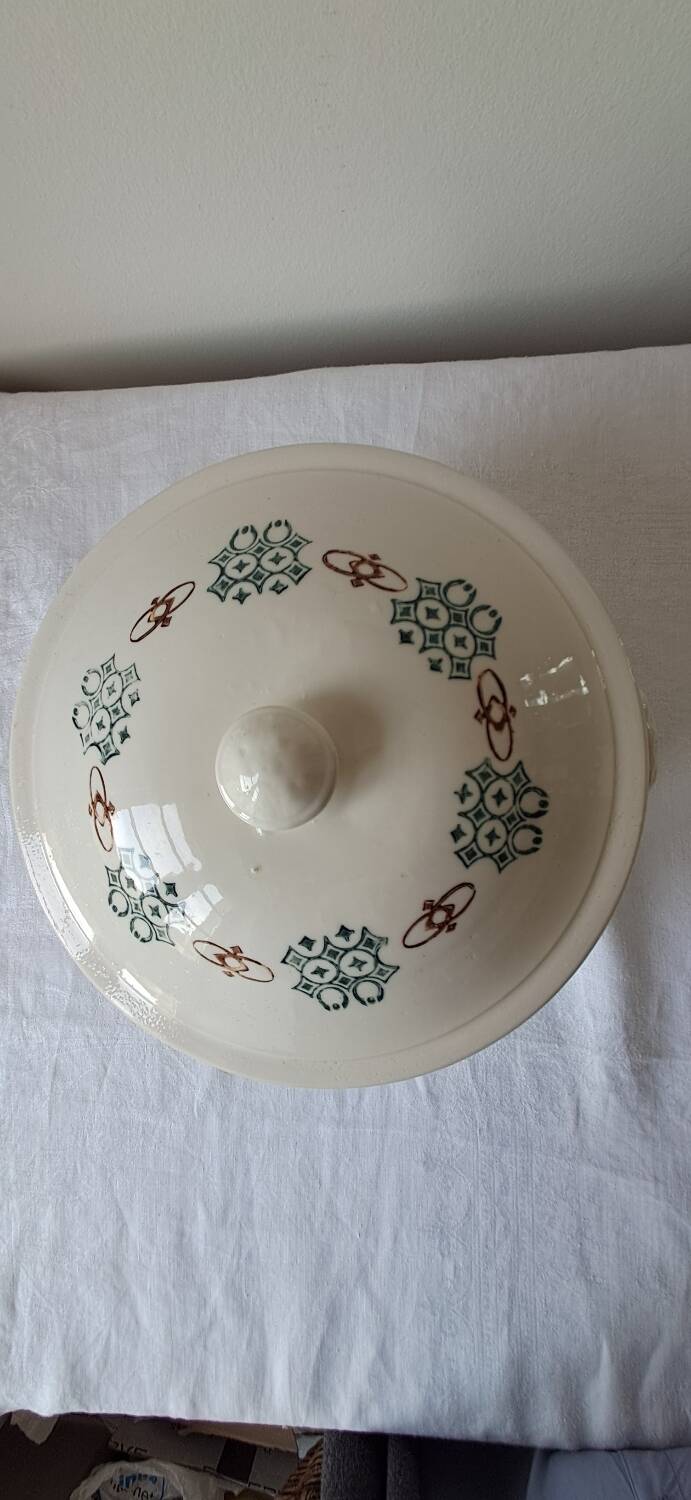 St Uze soup tureen from the 1930s.