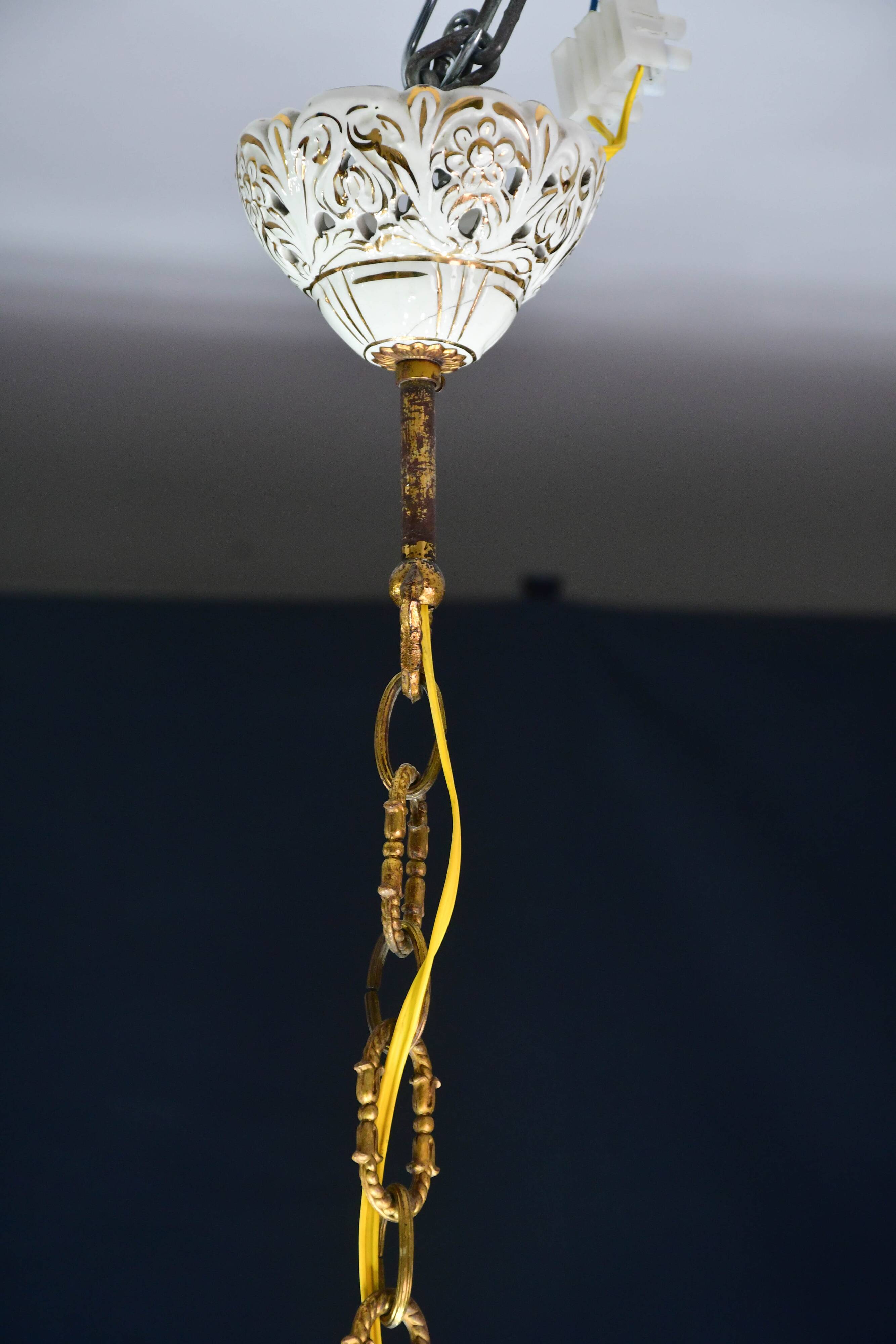 Manila, large size 12 light Italian vintage ceramic chandelier, 1960