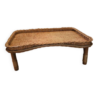 Tray on rattan legs