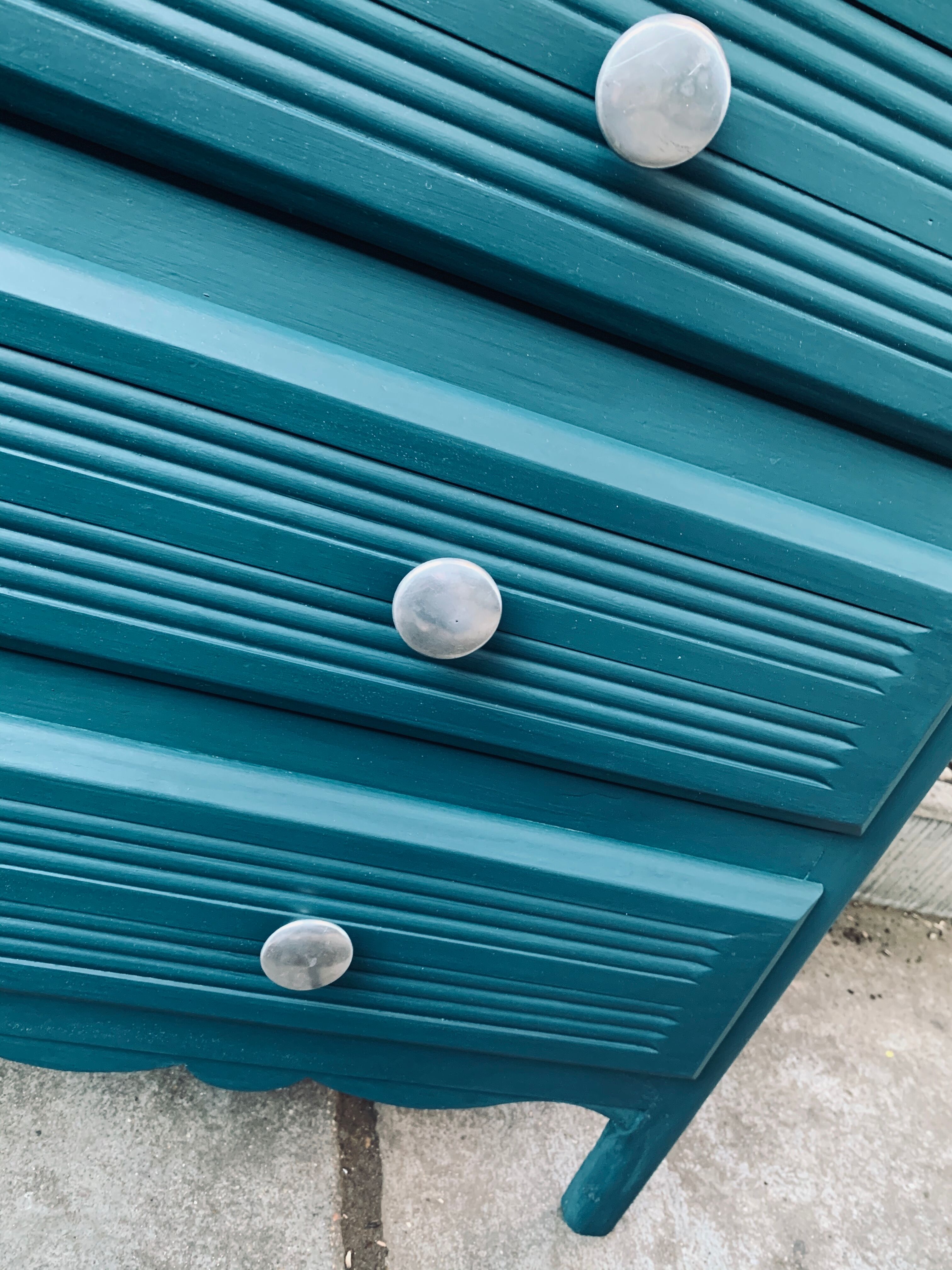 Art Deco chest of drawers