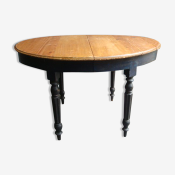 Oval table