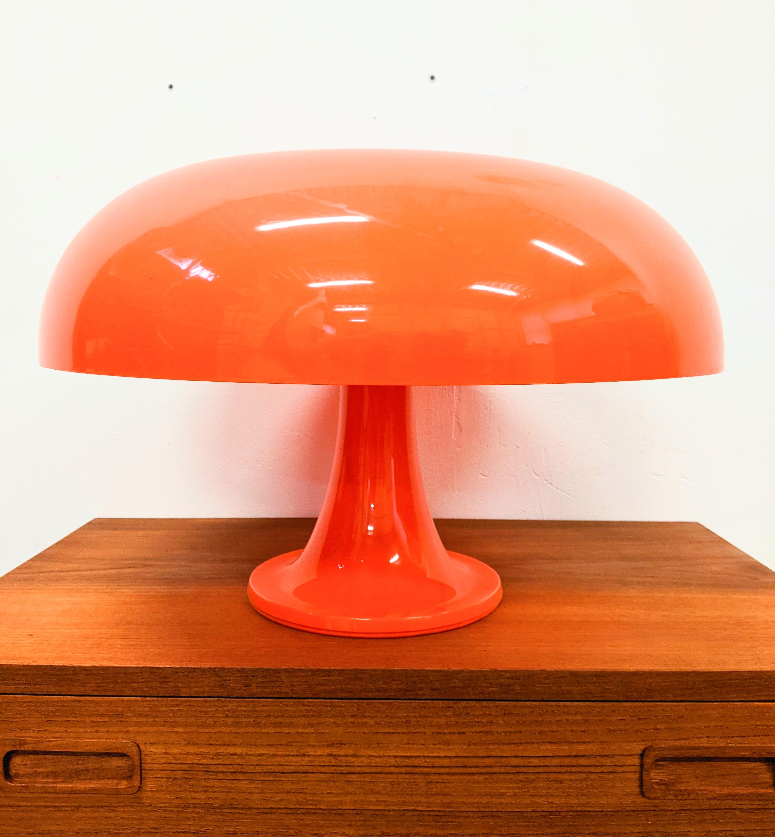 Nesso lamp by Artemide