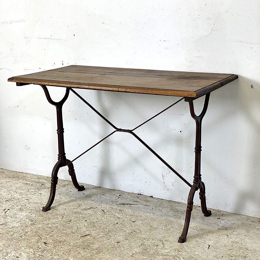 Vintage bistro table 50's