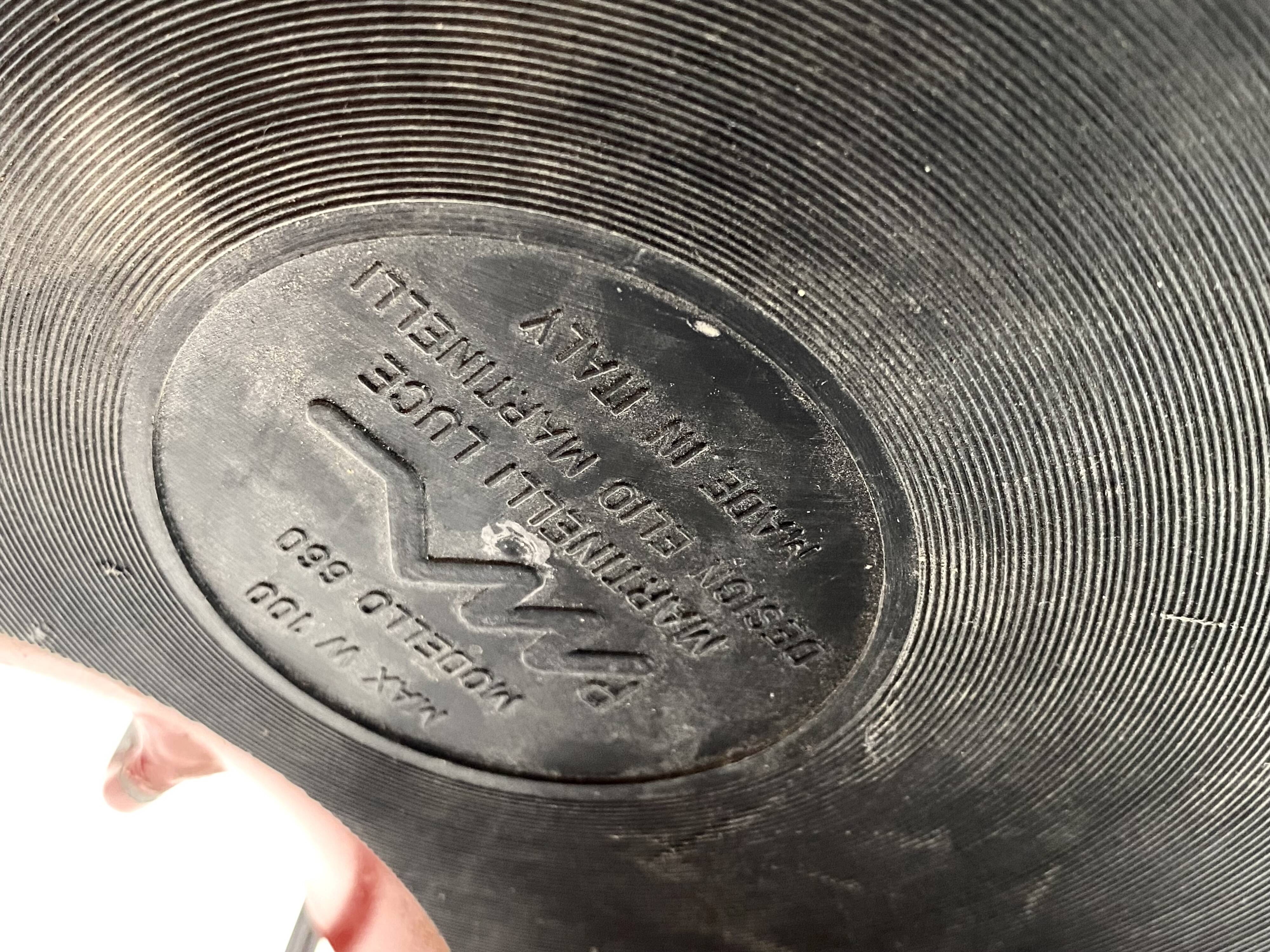 Elio Martinelli, Flex Calotta mod. 660 bright red table / desk lamp, Martinelli Luce Italy, 1972