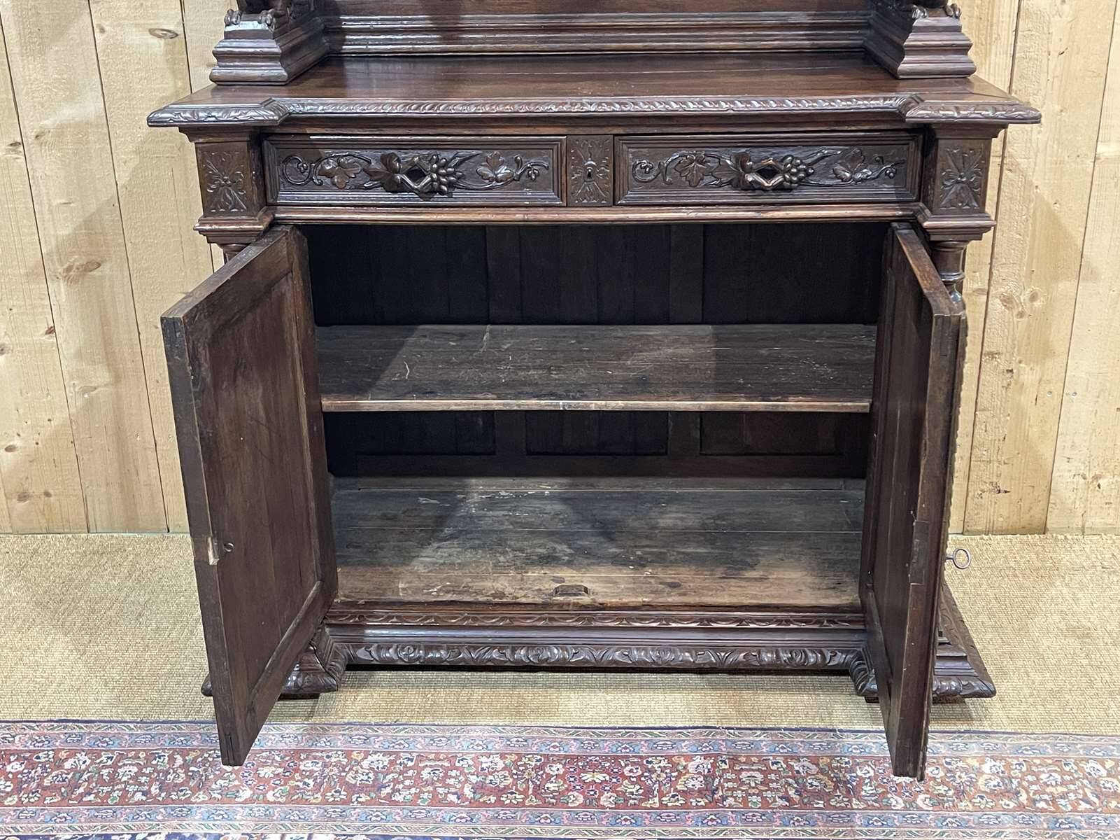 Two-part Renaissance oak buffet, 19th century