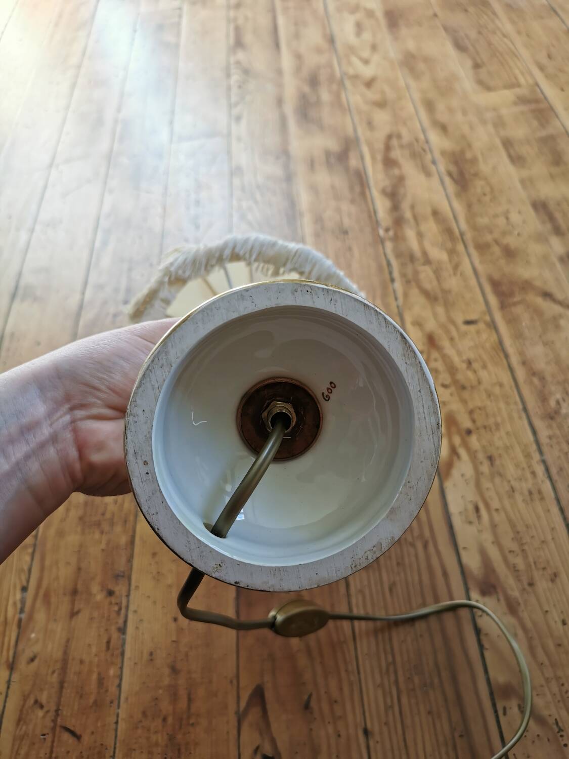 Porcelain table lamp