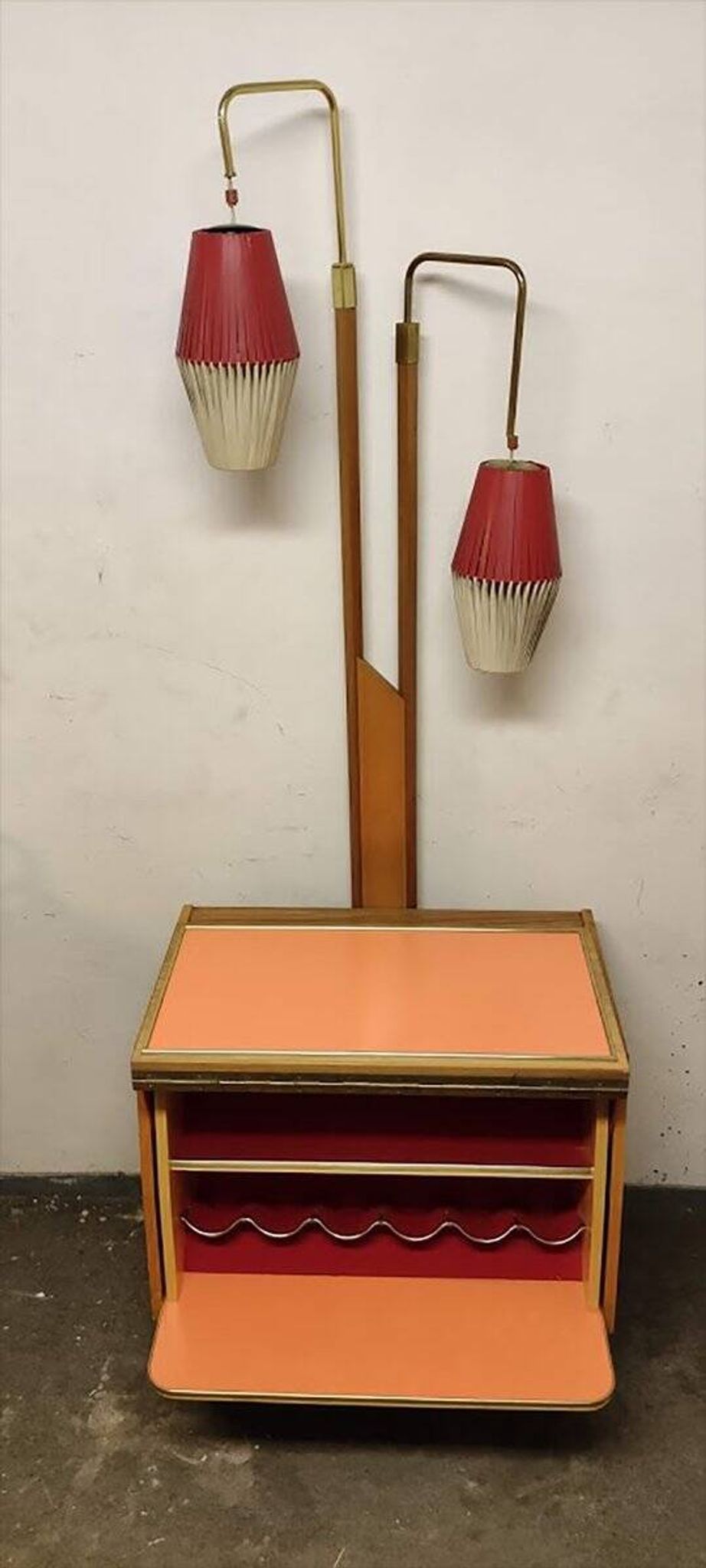 Brown walnut cocktail cabinet with integrated lamp holders and 2 lampshades, 1950s