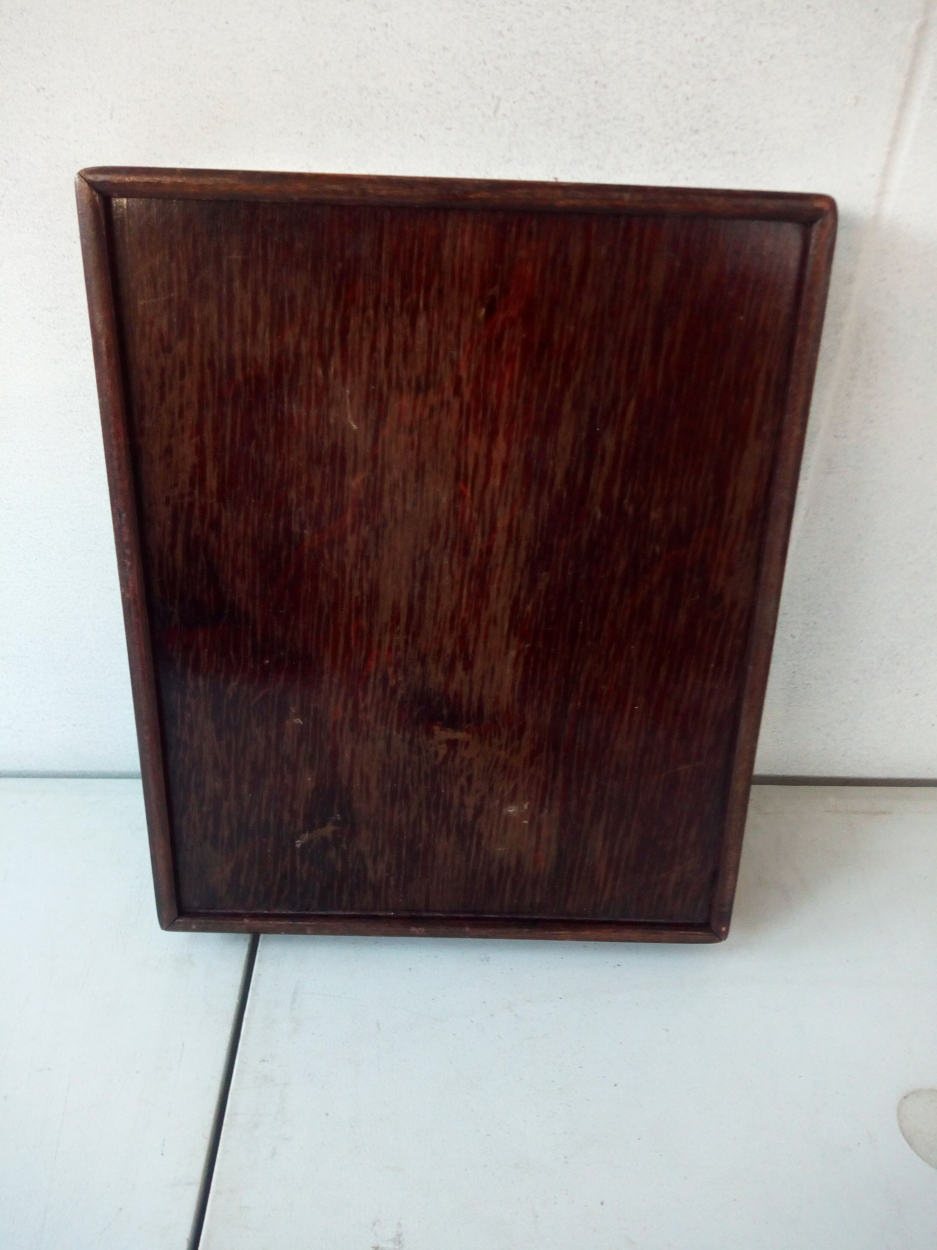 The yellow dwarf game