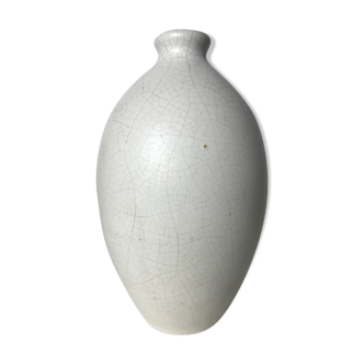 White enamelled vase