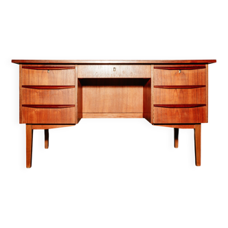 Vintage double-sided desk