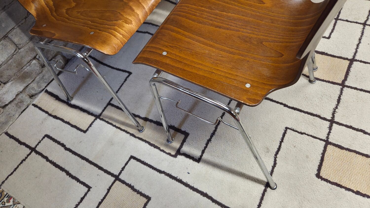 6 vintage Scandinavian chairs from the 1970s.