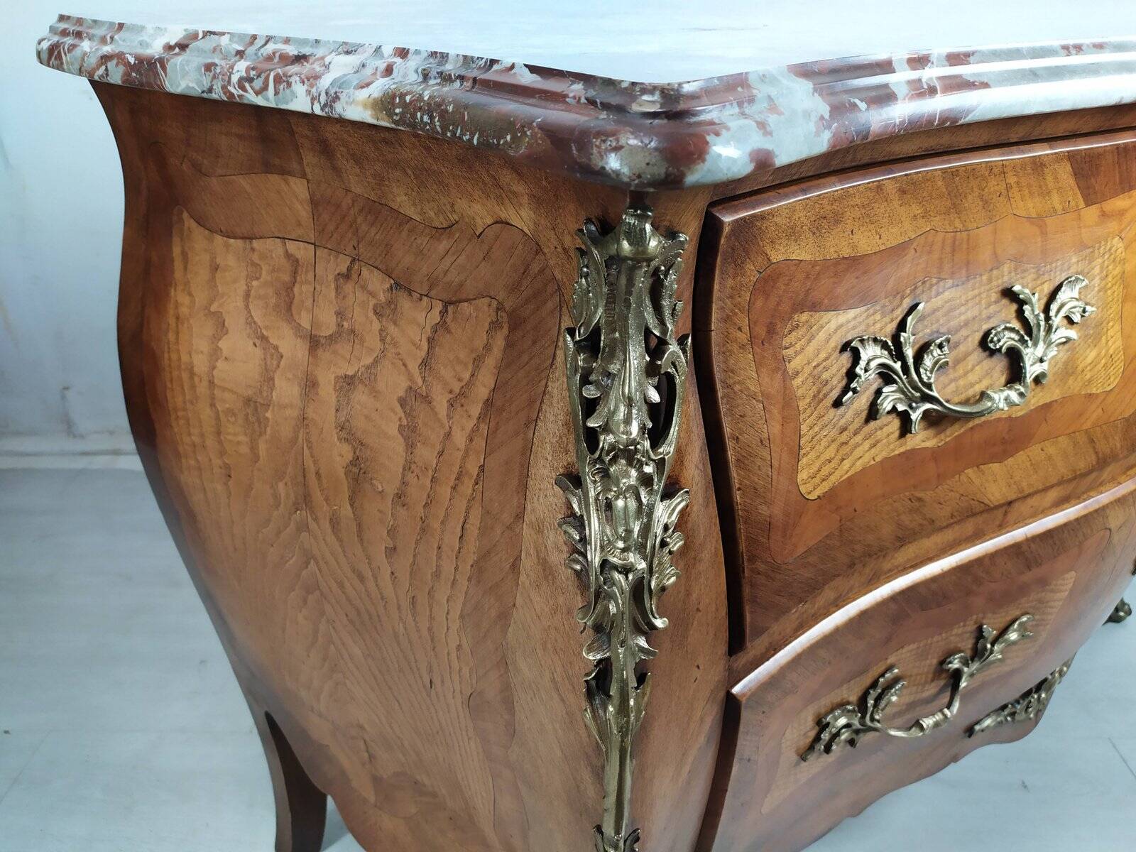 Curved Louis XV commode