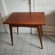 Compass leg desk