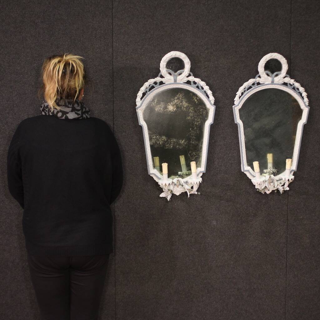 Paire de miroirs de style Louis XVI, XXème siècle