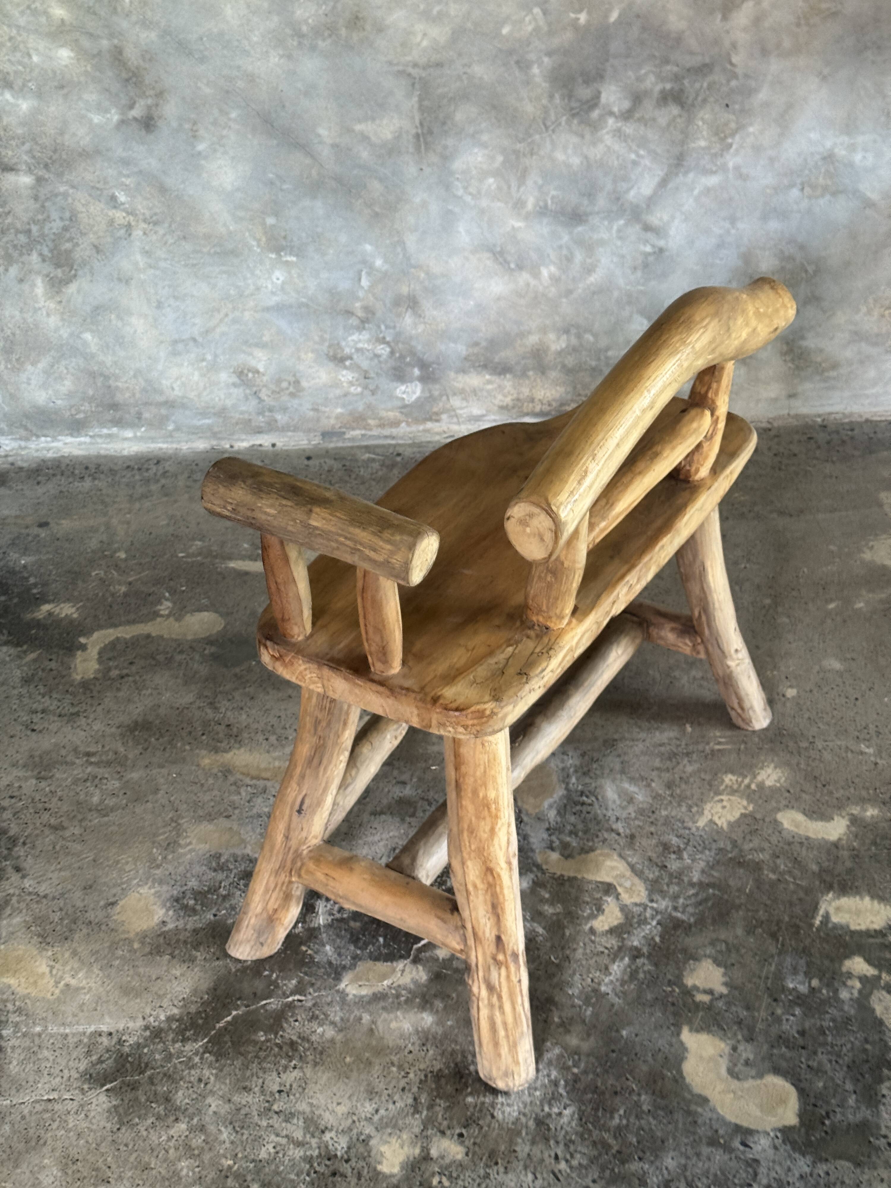 Small brutalist bench with backrest and armrests in Asian blonde teak H67 L6