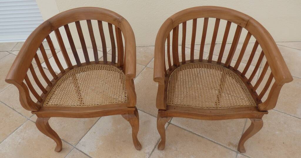 2 Colonial armchairs in natural solid wood with cane seats