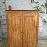Petite armoire parisienne