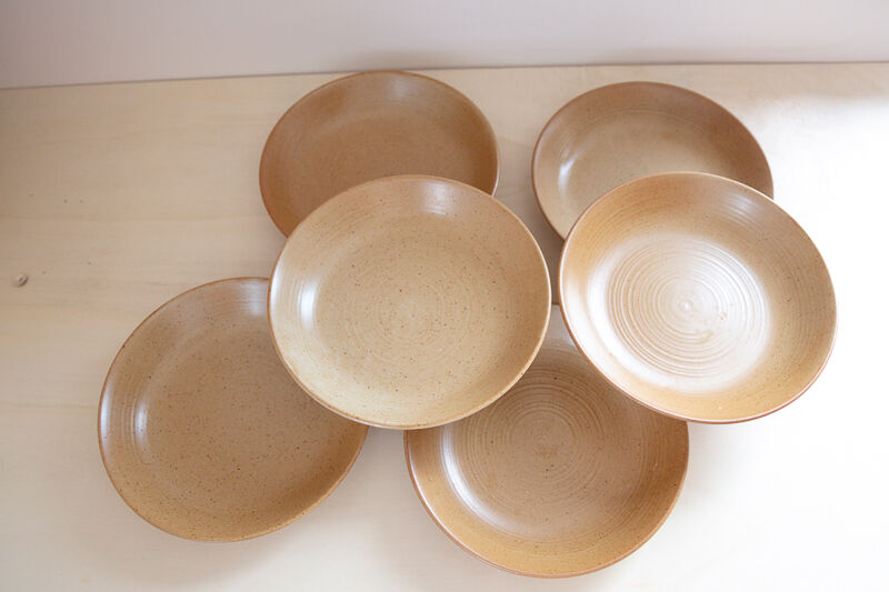 6 hollow plates gres village france