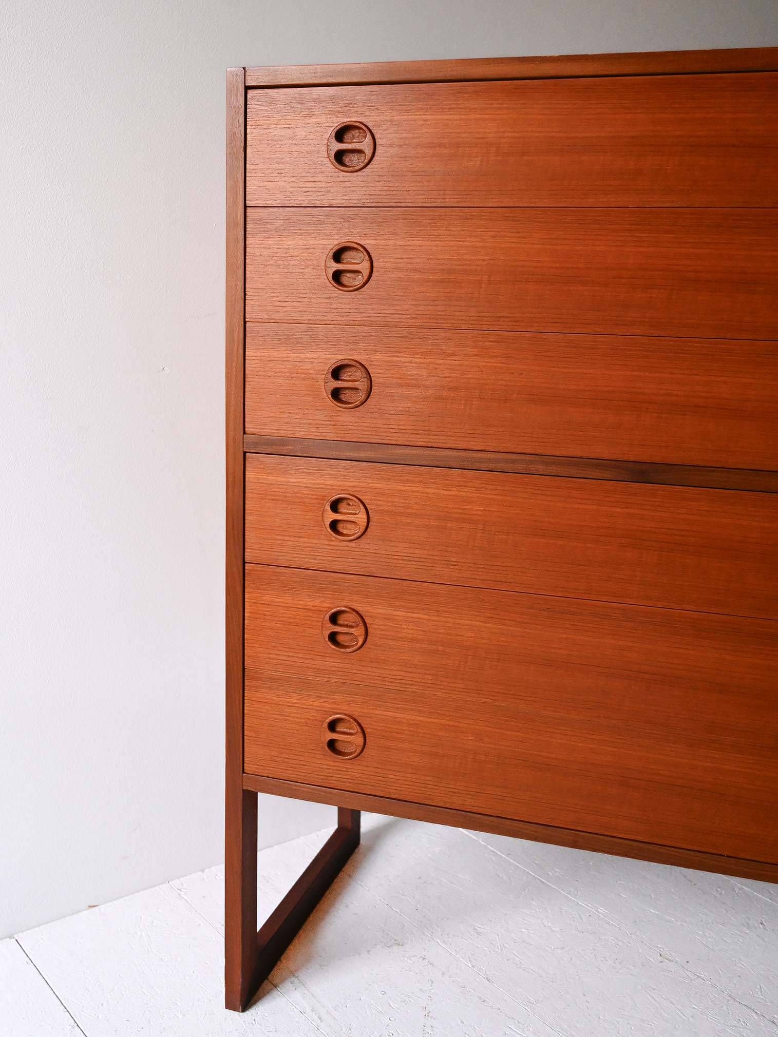 Danish teak chest of drawers from the 1960s by Arne Wahl Iversen