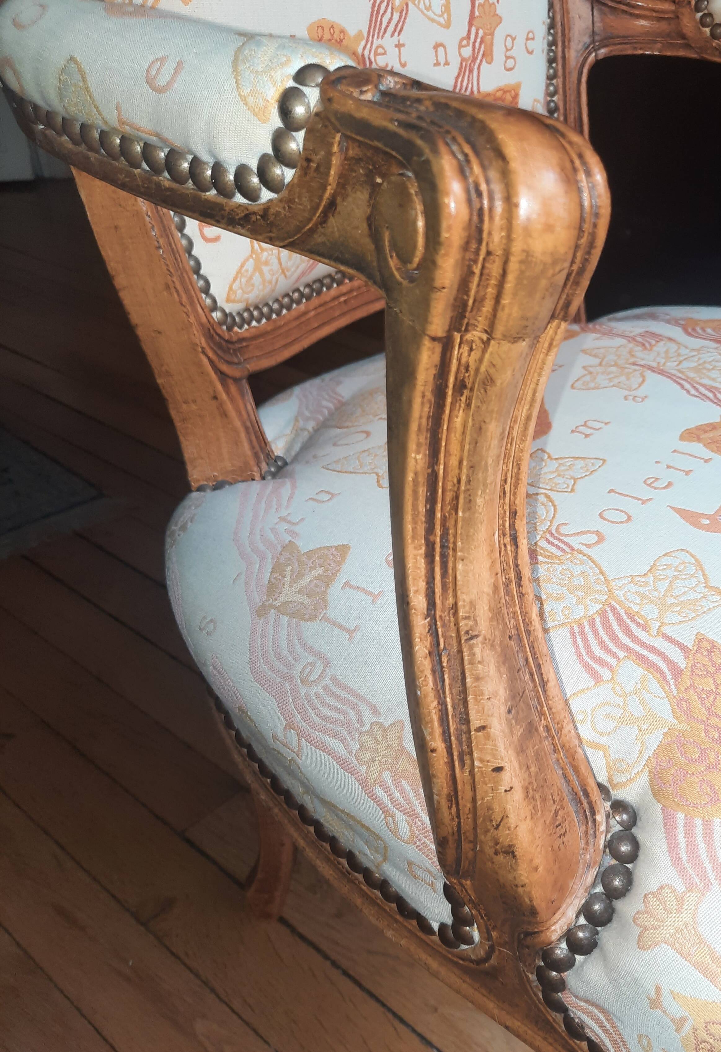 Fauteuil style Louis XV  tissu  original