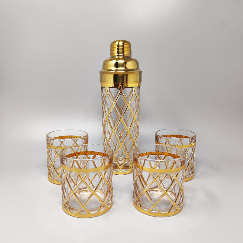 2000s cocktail shaker with 4 glasses by Altuzarra. Made in Usa