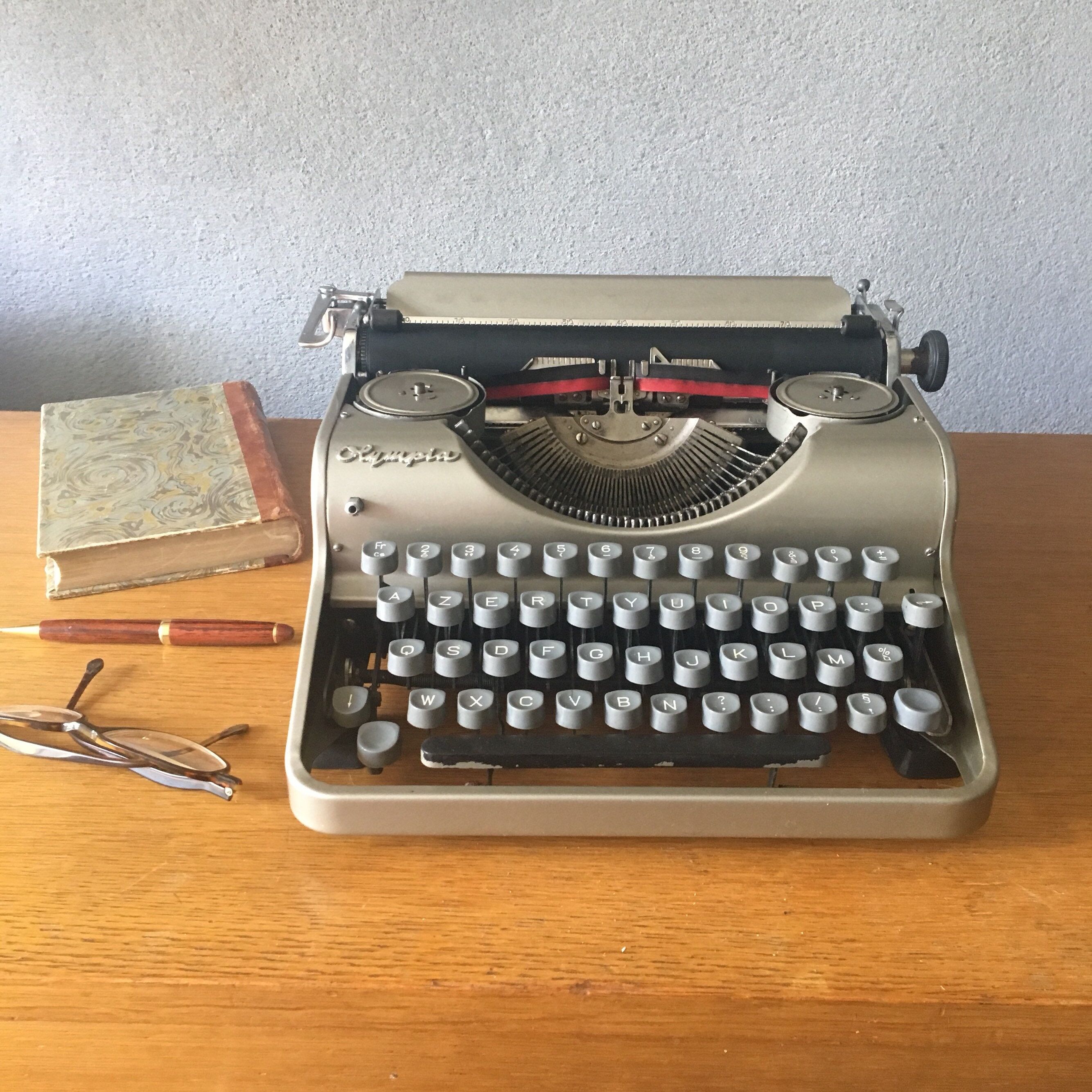 Metalized typewriter Olympia, 1940
